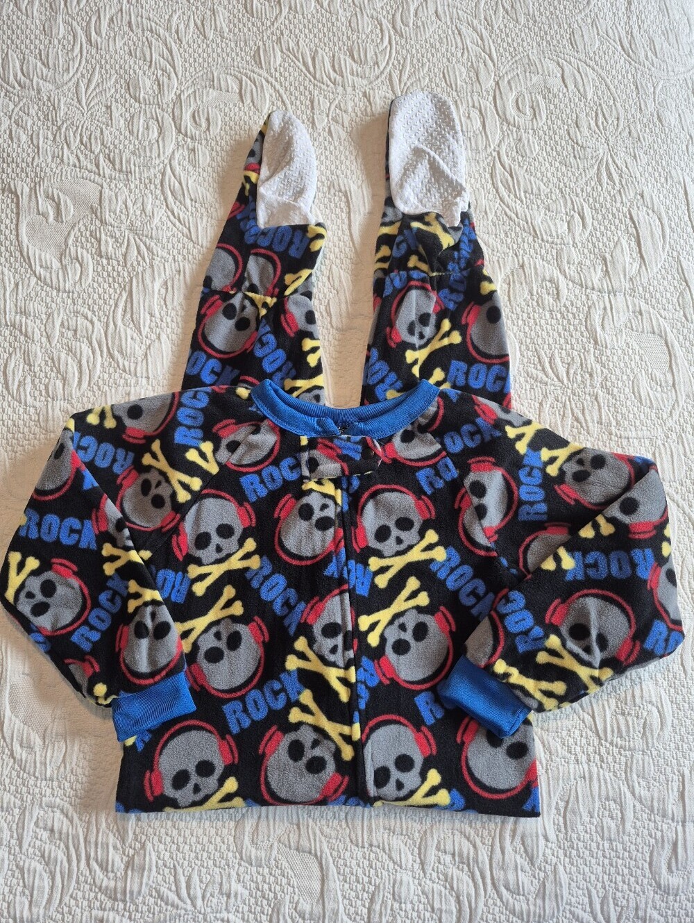 Quad Seven boys size 5/6 fleece footie zip up pajama EUC or better